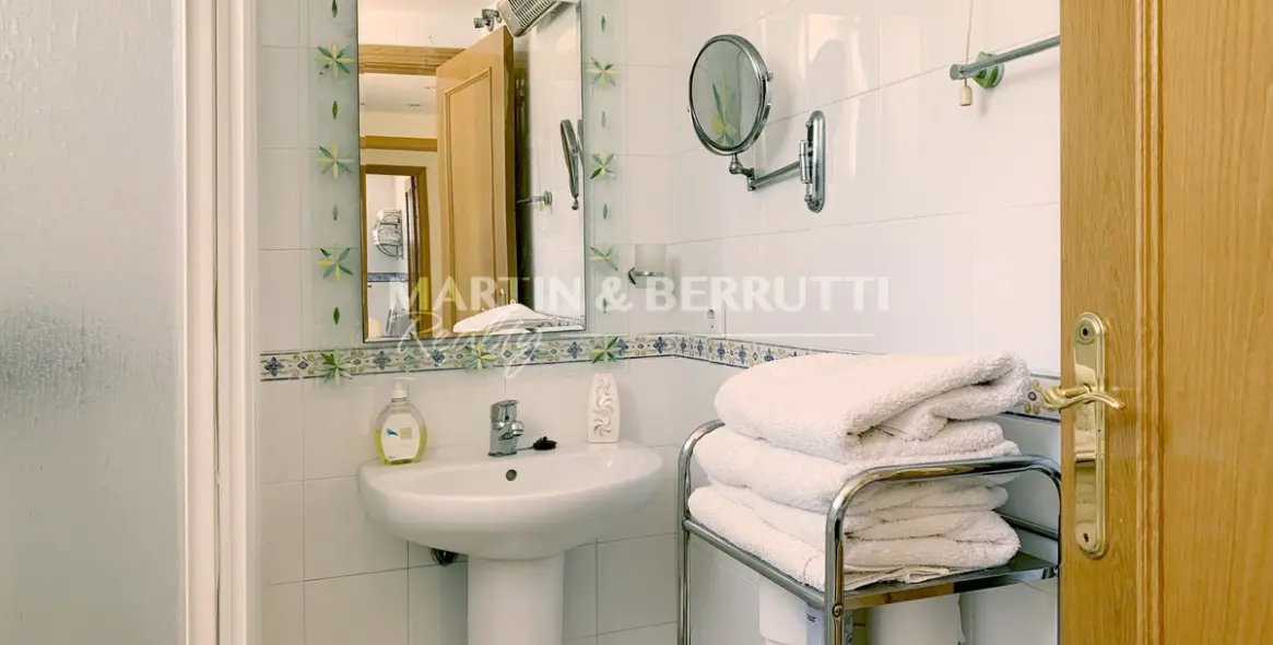 Sale of penthouse duplex in Selwo 7