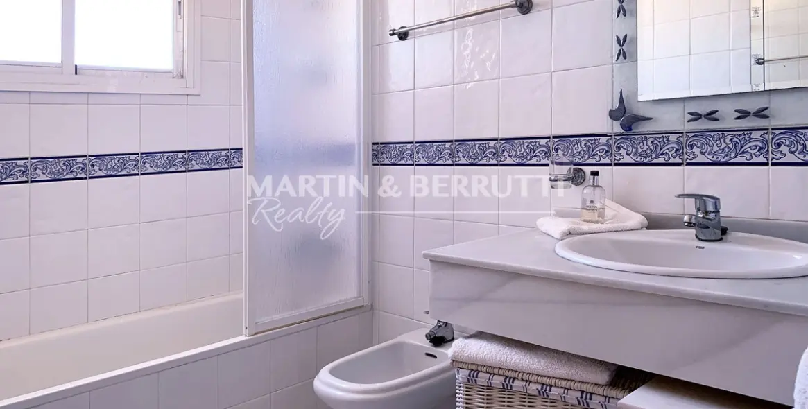 Sale of penthouse duplex in Selwo 8