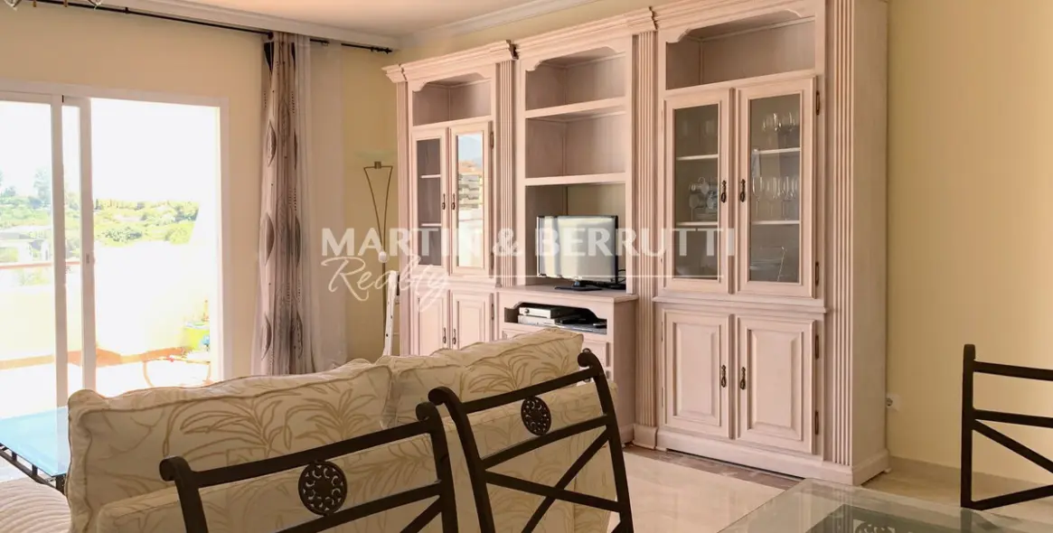 Sale of penthouse duplex in Selwo 14