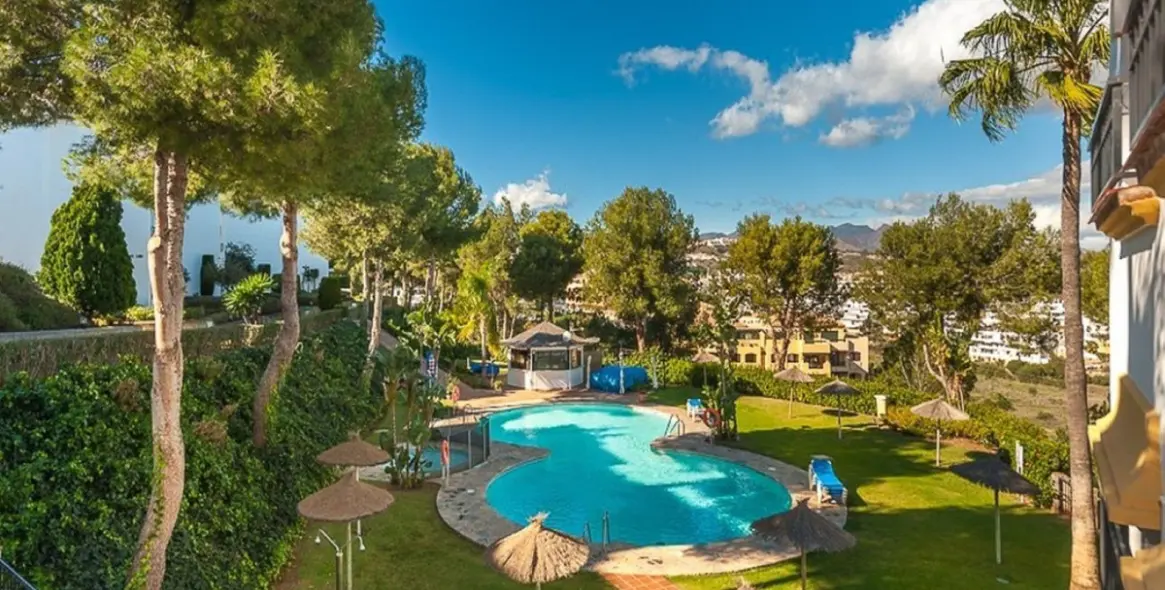 Продажа апартаментов на среднем этаже в Mijas 1