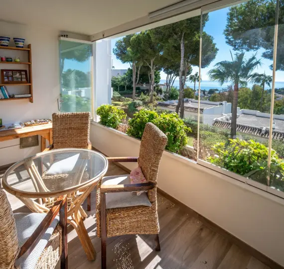 Продажа апартаментов на среднем этаже в Mijas