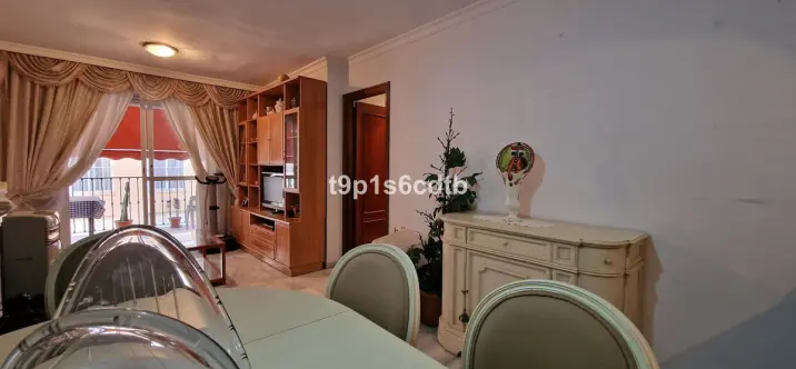 Sale of middle floor apartment in San Pedro de Alcántara 2