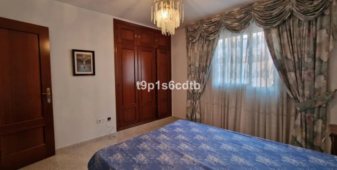 Sale of middle floor apartment in San Pedro de Alcántara 6
