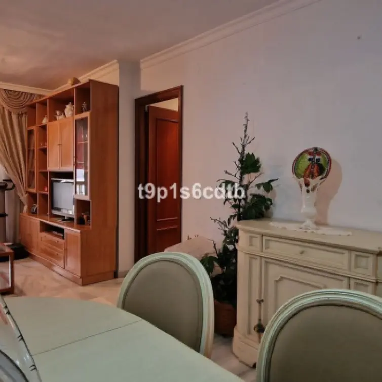 Sale of middle floor apartment in San Pedro de Alcántara