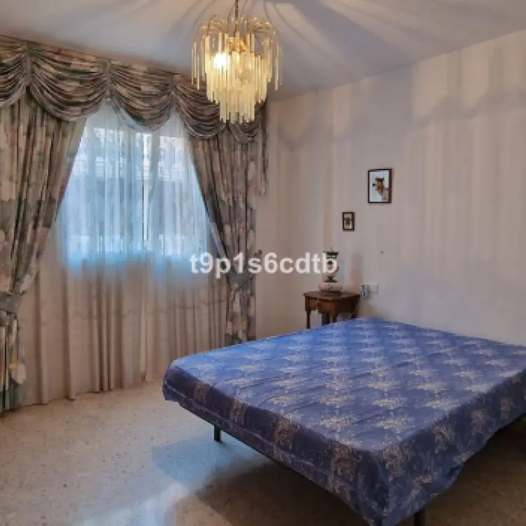 Sale of middle floor apartment in San Pedro de Alcántara