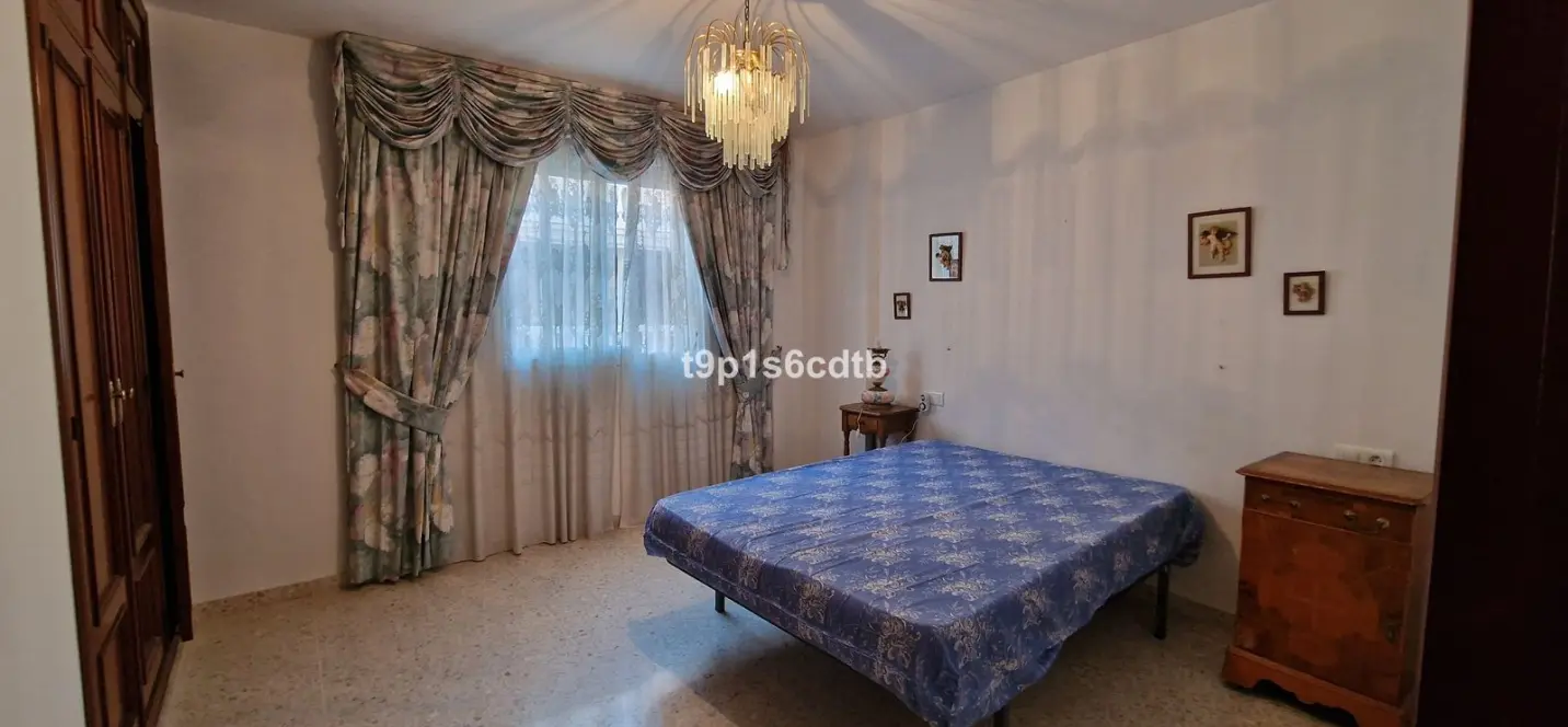Sale of middle floor apartment in San Pedro de Alcántara 4