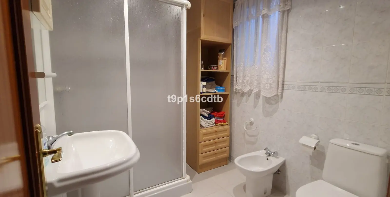 Sale of middle floor apartment in San Pedro de Alcántara 7