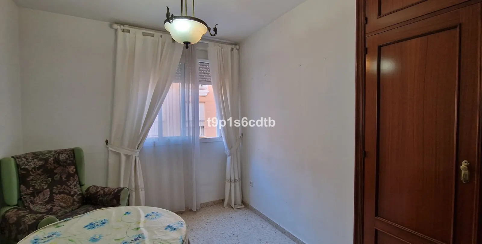 Sale of middle floor apartment in San Pedro de Alcántara 9