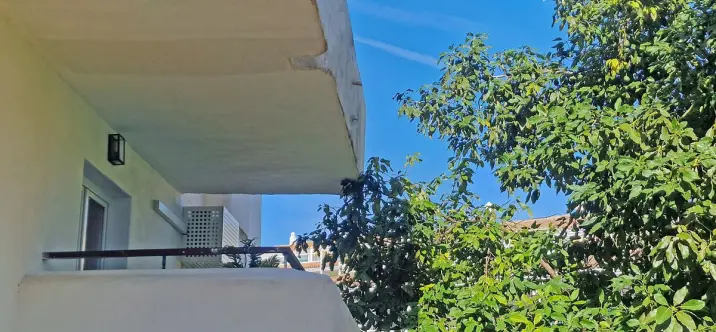 Sale of ground floor apartment in Calahonda 1