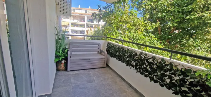 Sale of ground floor apartment in Calahonda 4