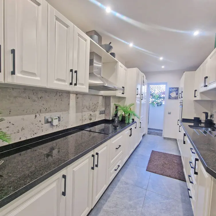 Sale of ground floor apartment in Calahonda