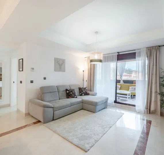 Sale of ground floor apartment in La Mairena