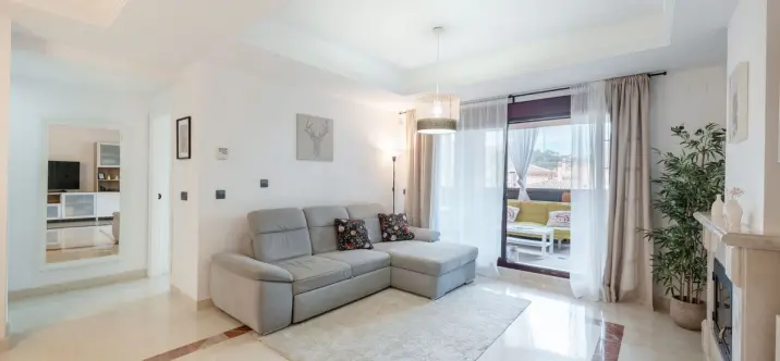 Sale of ground floor apartment in La Mairena 3