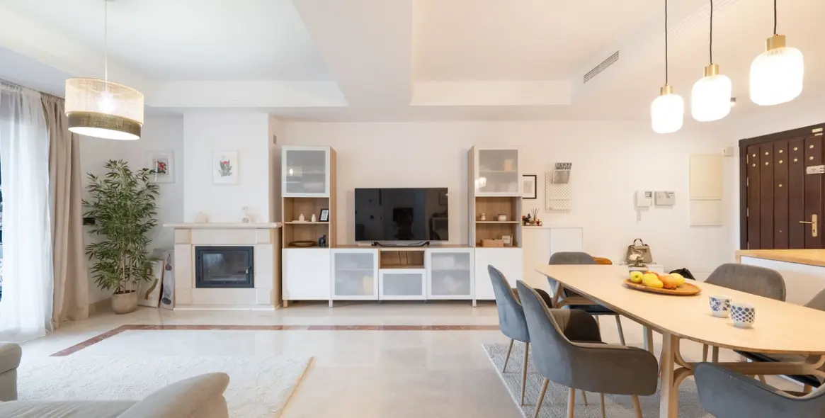 Venta de apartamento en planta baja en La Mairena 15