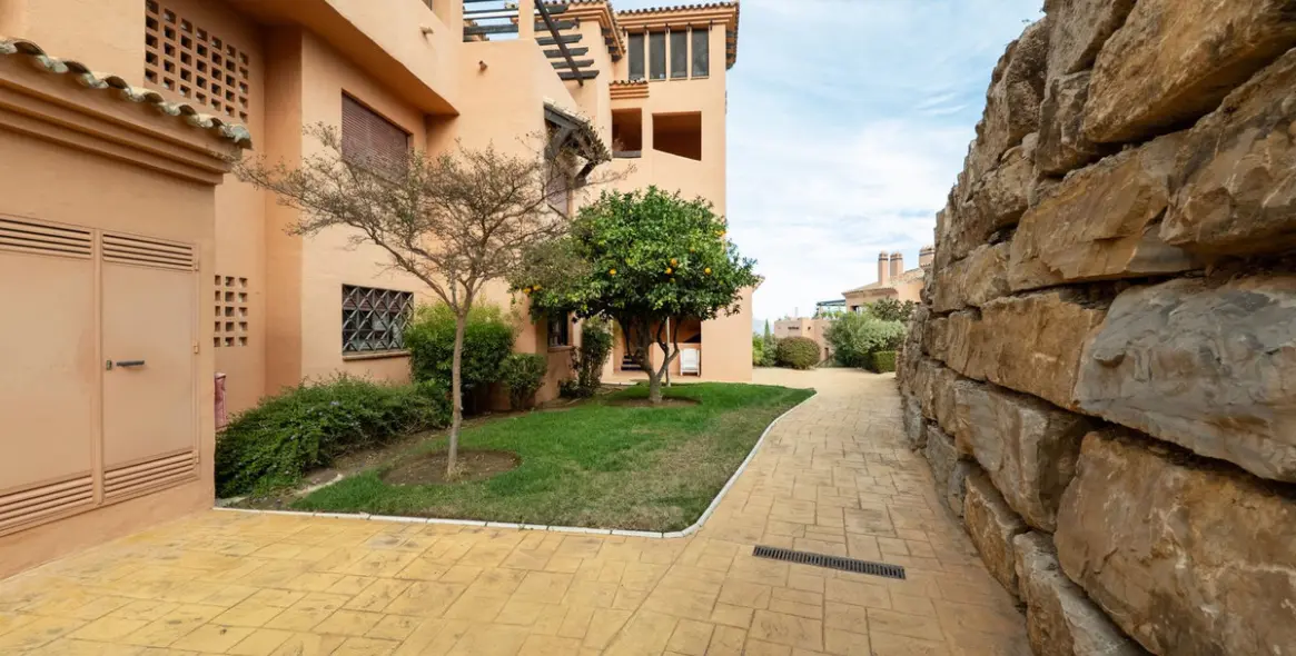Venta de apartamento en planta baja en La Mairena 20