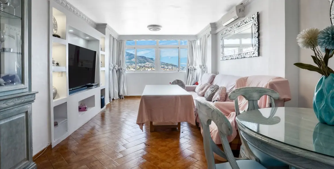 Продажа апартаментов на среднем этаже в Mijas 1