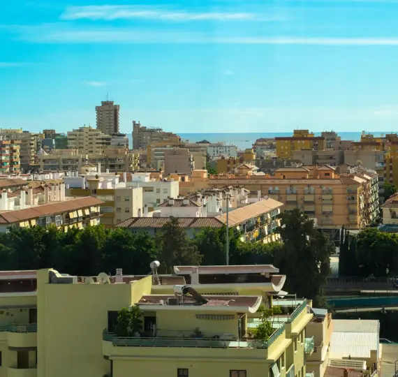 Продажа апартаментов на среднем этаже в Mijas