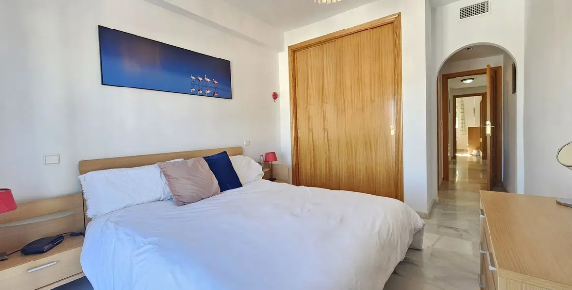 Продажа апартаментов на среднем этаже в Miraflores 7