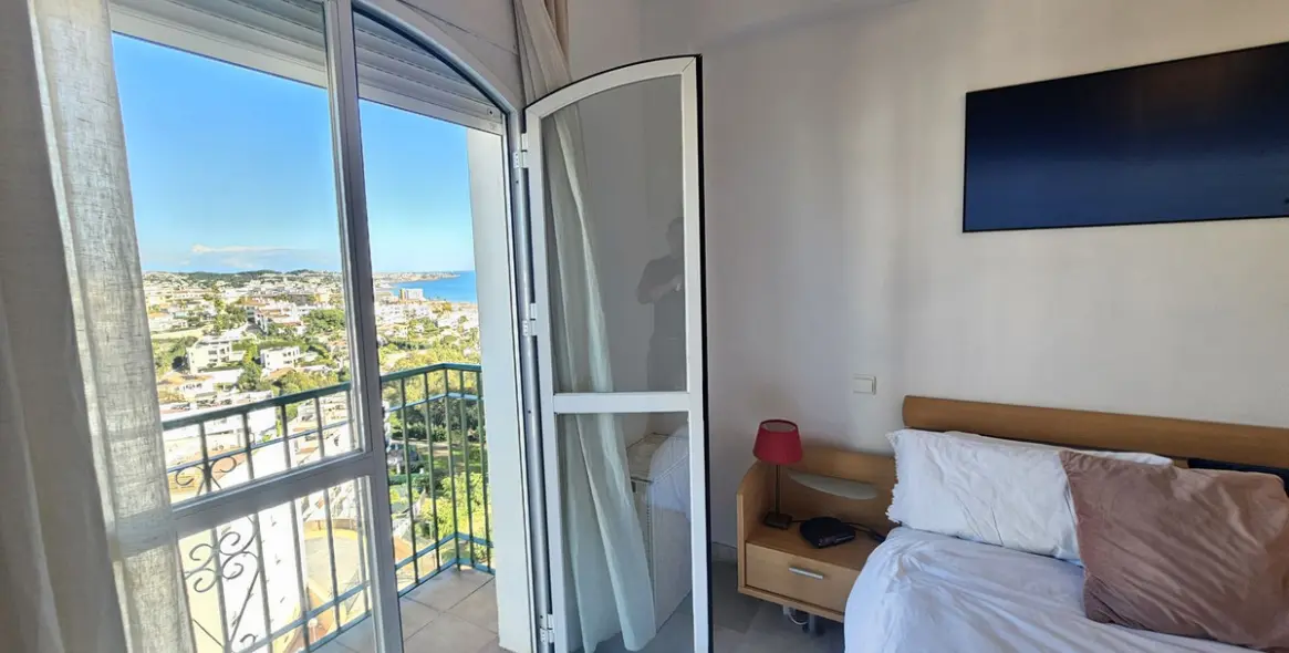 Продажа апартаментов на среднем этаже в Miraflores 10