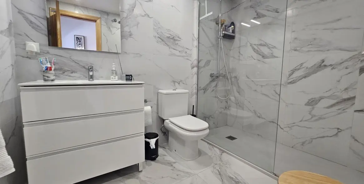 Продажа апартаментов на среднем этаже в Miraflores 13