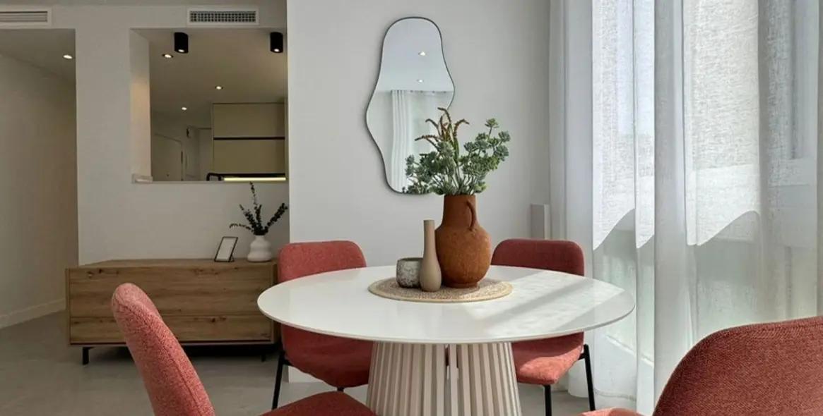 Sale of middle floor apartment in Marbella 2