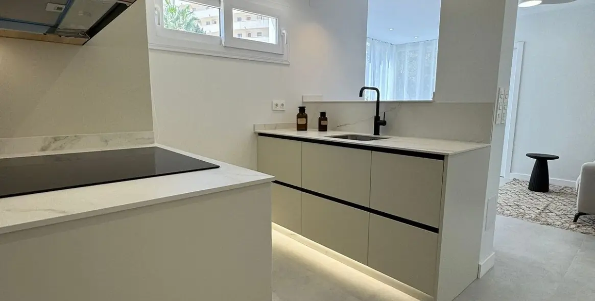 Sale of middle floor apartment in Marbella 5