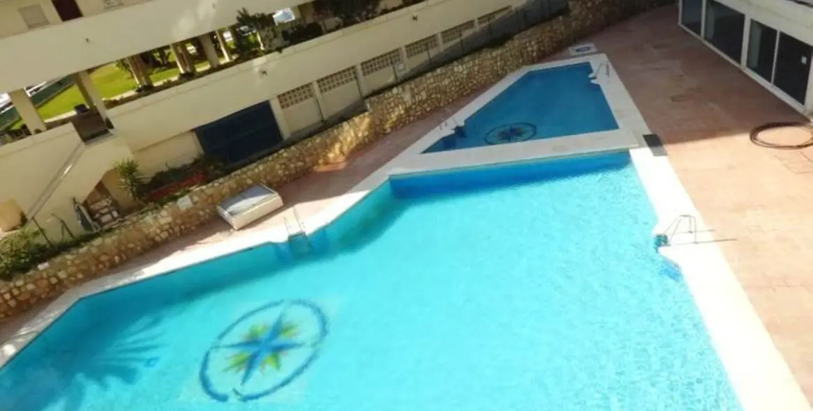 Sale of middle floor apartment in Marbella 19