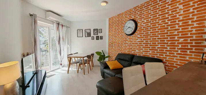 Sale of middle floor apartment in Marbella 1