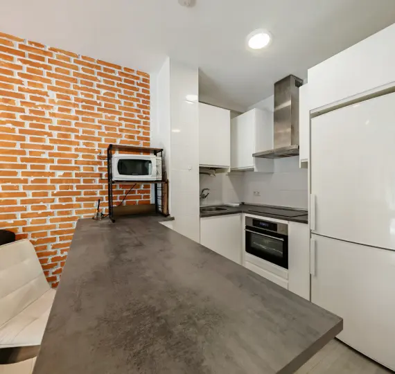 Sale of middle floor apartment in Marbella