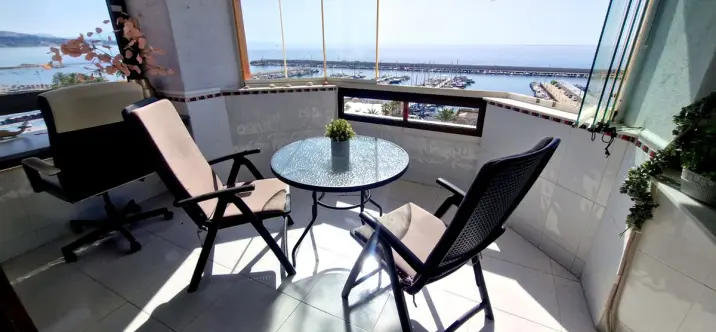 Продажа апартаментов на среднем этаже в Fuengirola 0