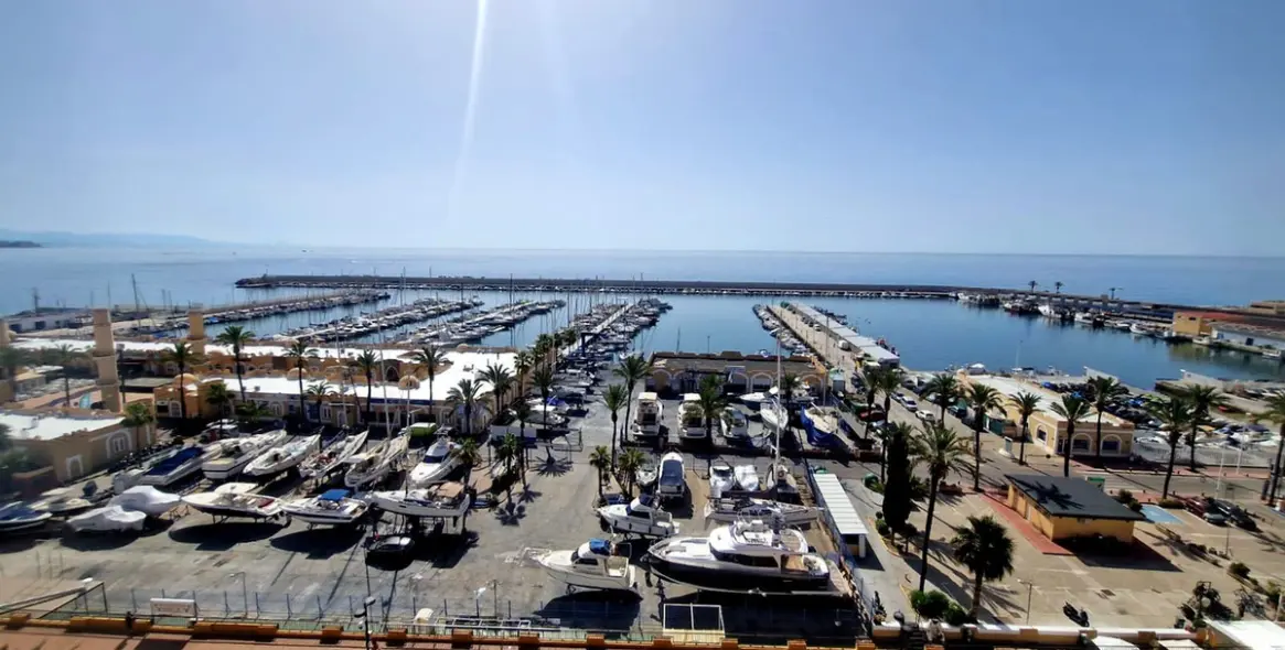 Продажа апартаментов на среднем этаже в Fuengirola 6