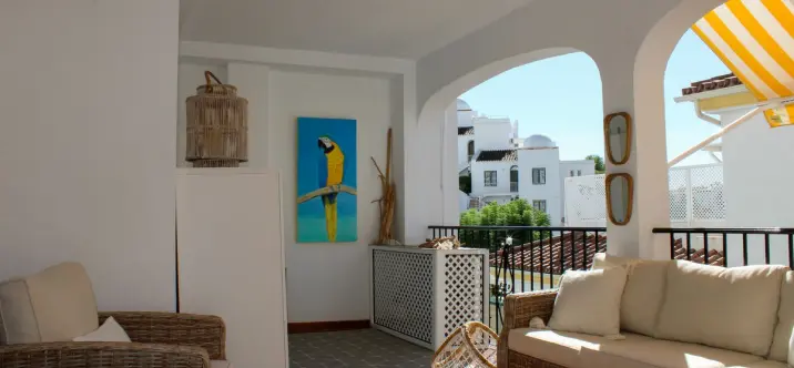 Sale of middle floor apartment in Nerja 0