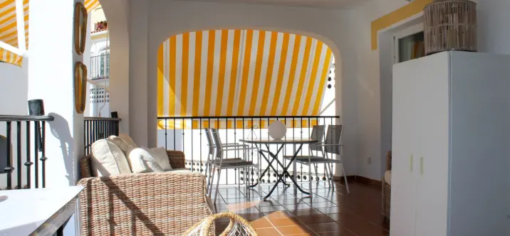 Sale of middle floor apartment in Nerja 1