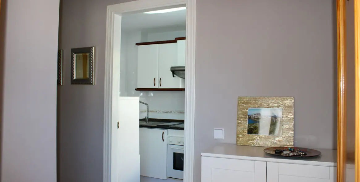 Sale of middle floor apartment in Nerja 4