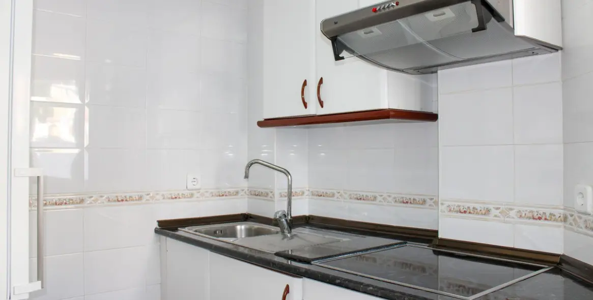 Sale of middle floor apartment in Nerja 6