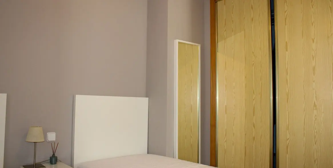 Sale of middle floor apartment in Nerja 10