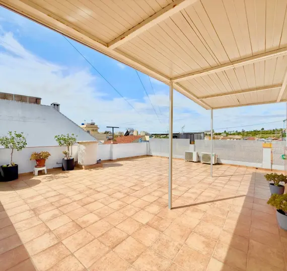 Sale of townhouse in Los Pacos