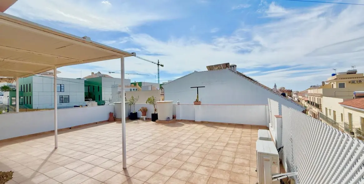 Sale of townhouse in Los Pacos 2