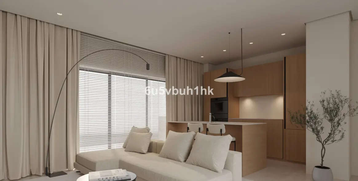 Sale of ground floor apartment in Malaga (district Málaga Centro) 1