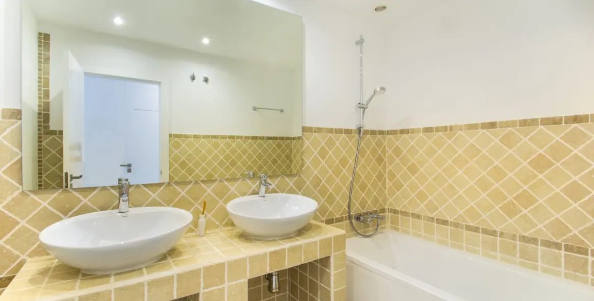 Sale of ground floor apartment in Selwo 9