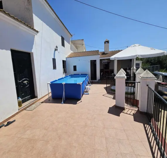 Sale of finca - cortijo in Villanueva De La Concepcion