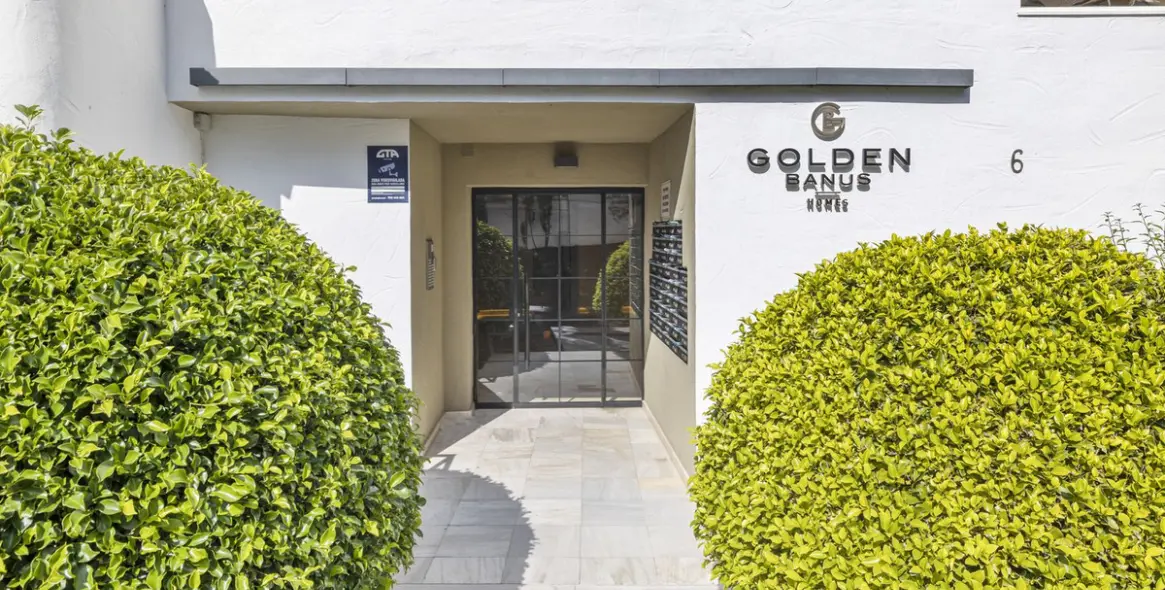 Продажа апартаментов на среднем этаже в Marbella 4