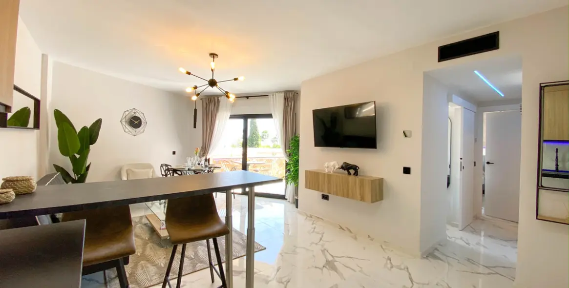 Sale of townhouse in Atalaya 2