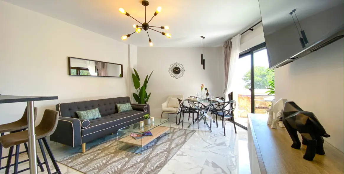 Sale of townhouse in Atalaya 9