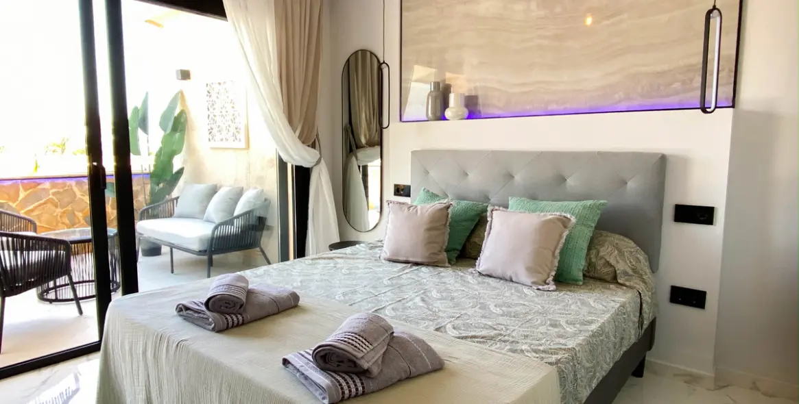 Sale of townhouse in Atalaya 18