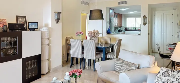 Продажа апартаментов на первом этаже в Manilva 4