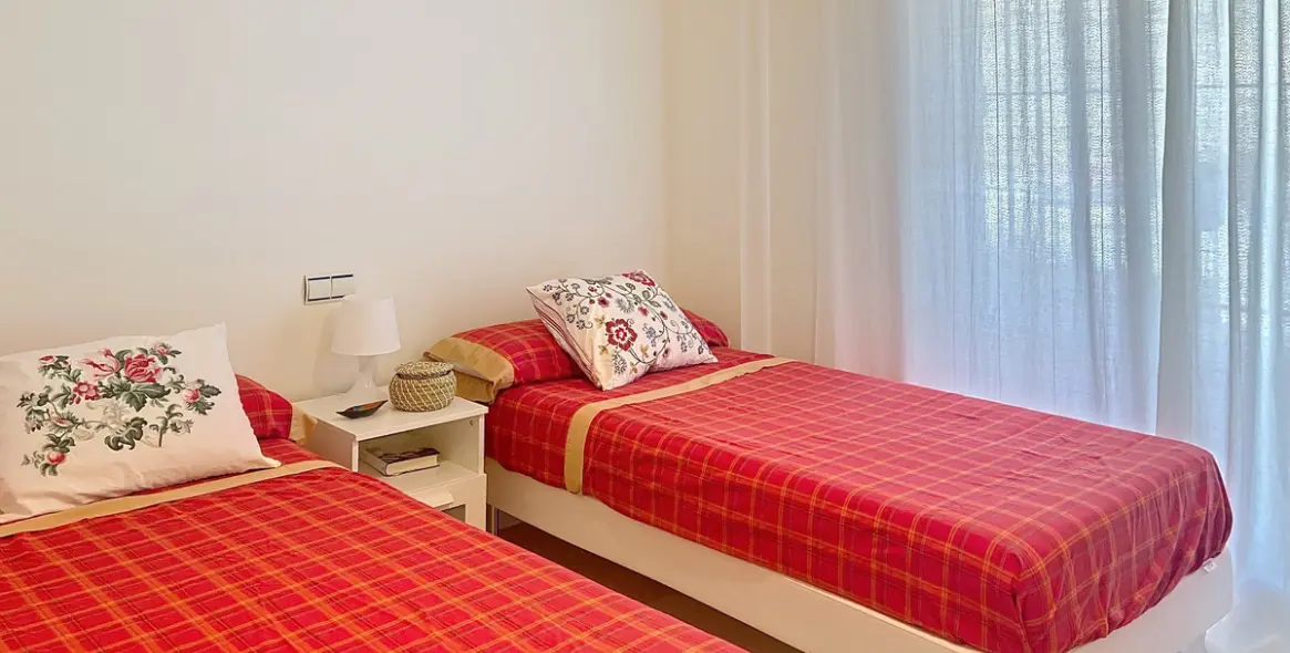 Sale of ground floor apartment in Manilva 26