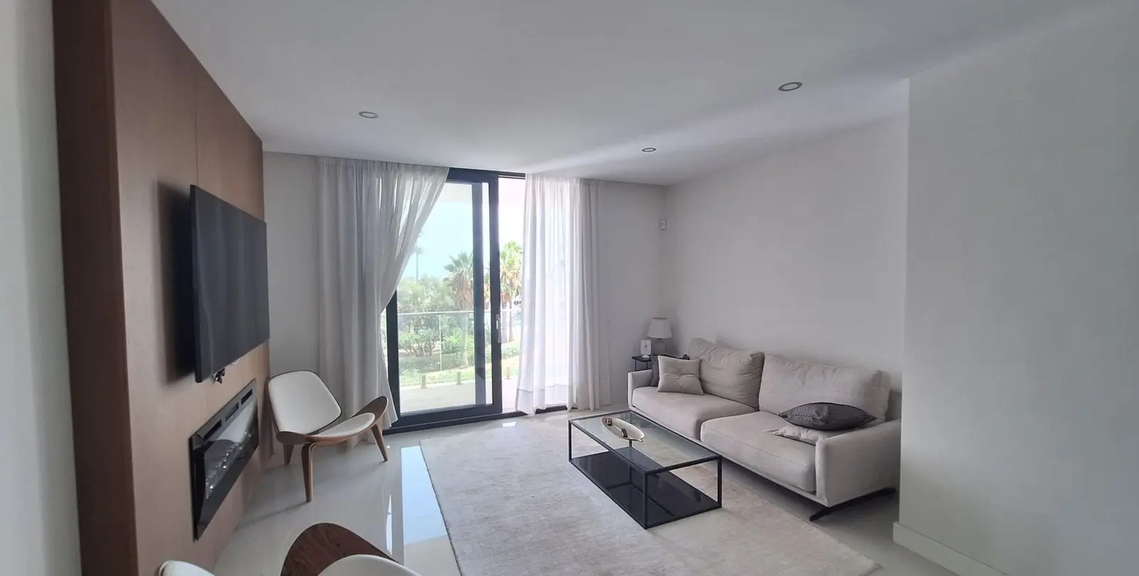 Sale of ground floor apartment in Manilva 1