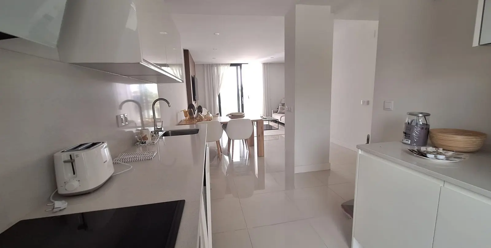 Sale of ground floor apartment in Manilva 4