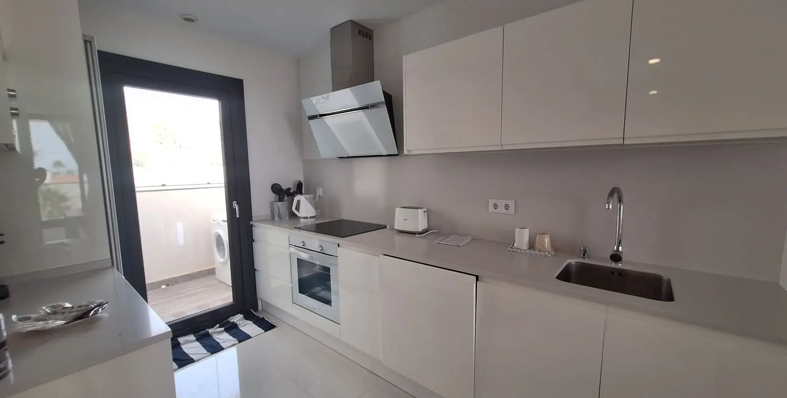 Sale of ground floor apartment in Manilva 15